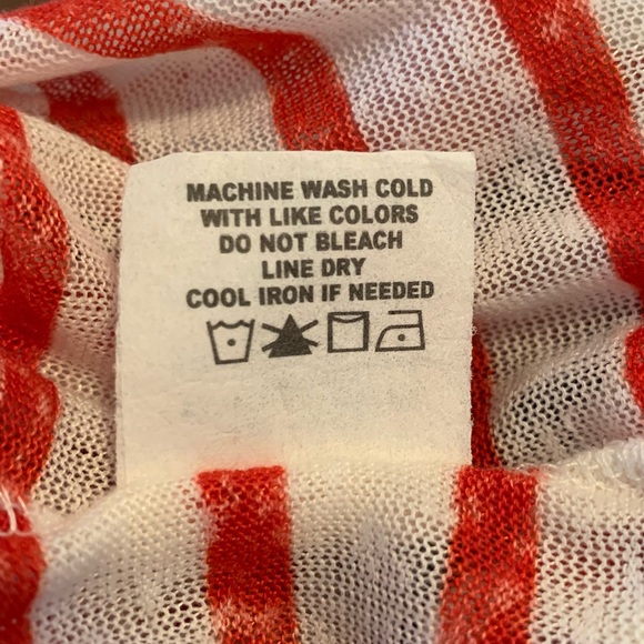 •Living Doll• Lightweight Sleeveless Sweater-SizeS - Picture 7 of 8